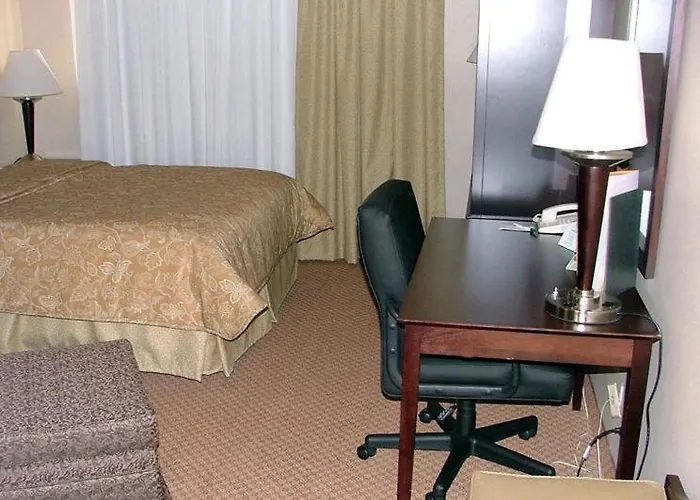 Hotel Ramada Moline East Moline