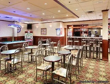 Hotel Ramada Moline 3*