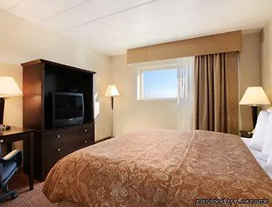 Ramada Moline