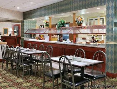 Ramada Moline 3* East Moline