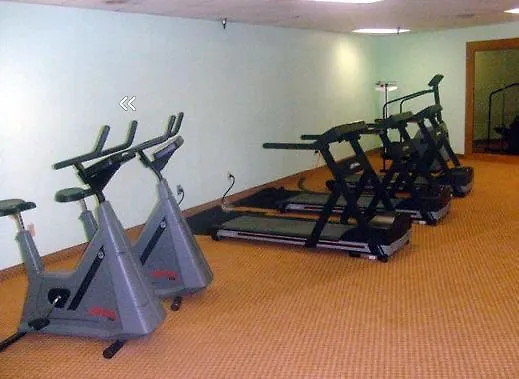 Ramada Moline 3*