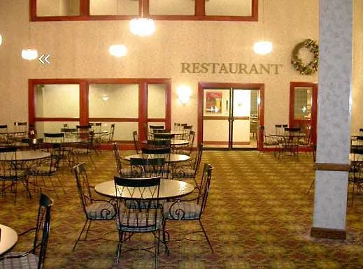 Ramada Moline